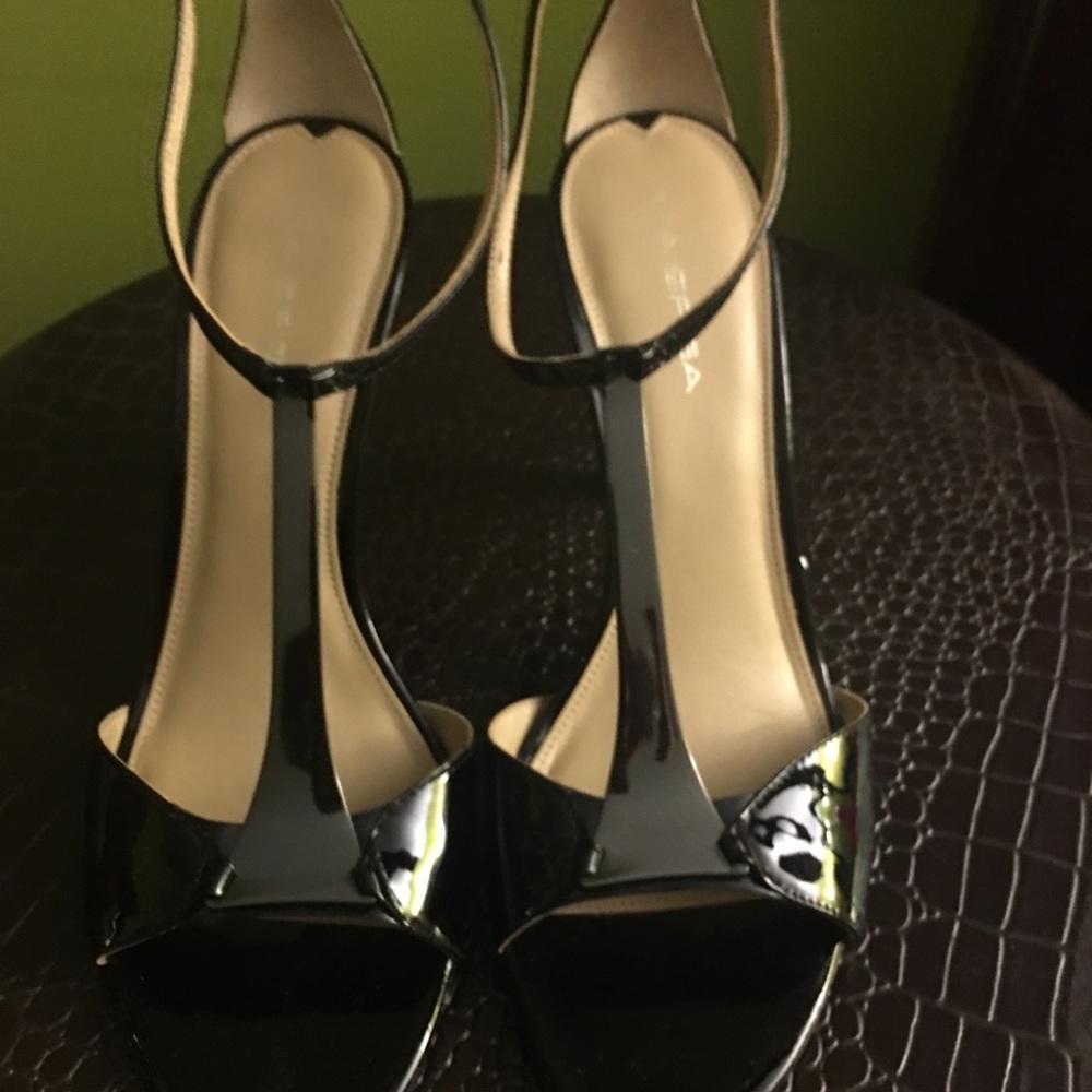 Very classy black patent leather sandal